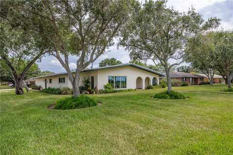 E 11Th Street, Bishop, TX 78343