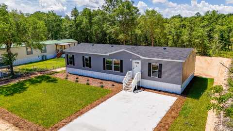 E Dogwood Avenue, Defuniak Springs, FL 32433