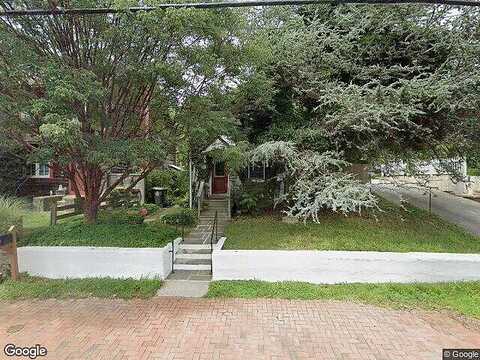 W Strasburg Road, West Chester, PA 19382