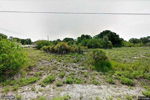 Greenway Avenue, Englewood, FL 34224