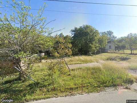 N Clay Street, Ennis, TX 75119