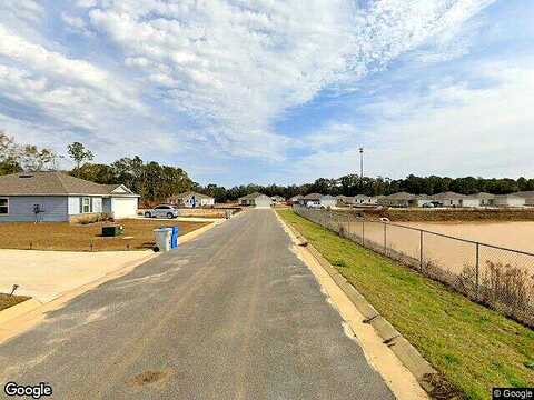 Firefly Drive, Milton, FL 32583