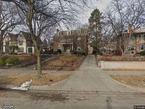 W Lake Of The Isles Parkway, Minneapolis, MN 55405