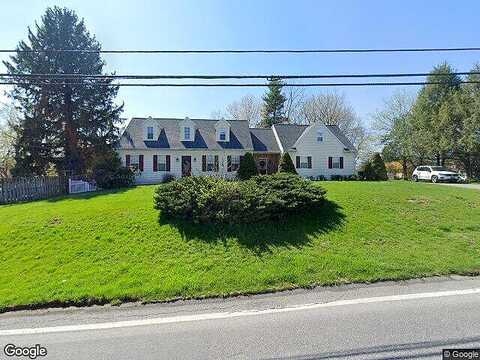 N Church Street Sw, Ephrata, PA 17522