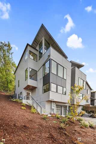 23Rd Avenue Sw, Seattle, WA 98106
