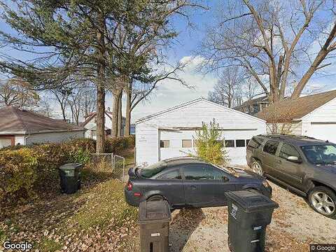 Woodland, PEWAUKEE, WI 53072