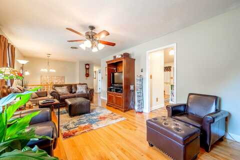 Hopkins, PULASKI, VA 24301