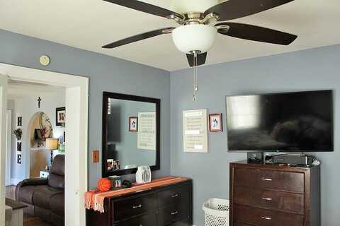 15Th, PULASKI, VA 24301