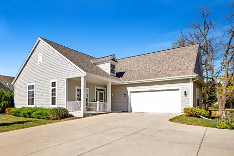 N63W23920 Terrace Dr, Sussex, WI 53089