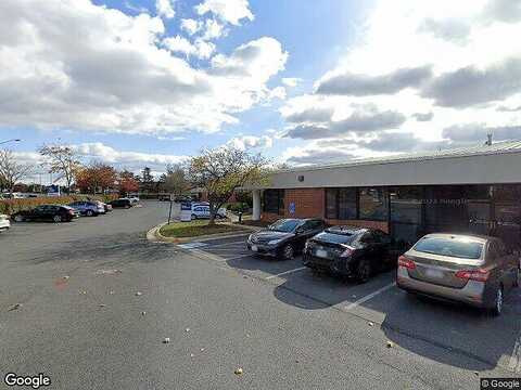 Acadia Road, Herndon, VA 20170