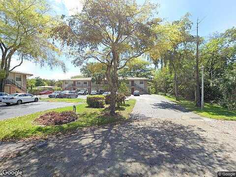 Nw 94Th Way, Coral Springs, FL 33071