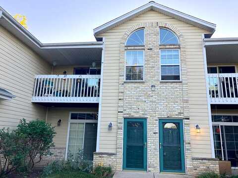 Garay Lane, Port Washington, WI 53074
