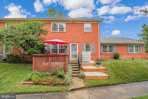 Hagel Circle, Lorton, VA 22079