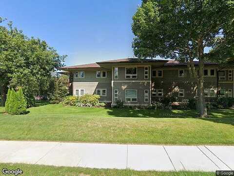 Wells, LAKE GENEVA, WI 53147