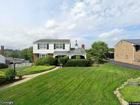 Hedy Lynn Dr, North Huntingdon, PA 15642