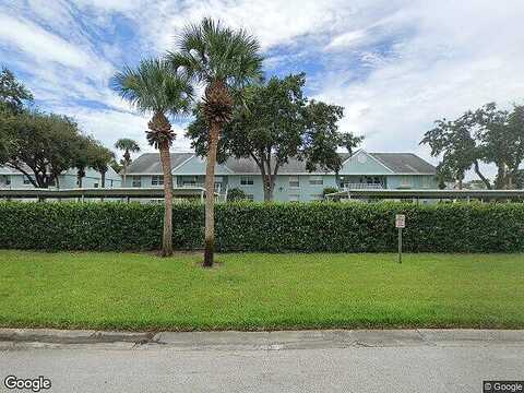Wading Bird Cir, Naples, FL 34110