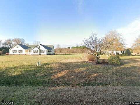 Holly, LOTTSBURG, VA 22511