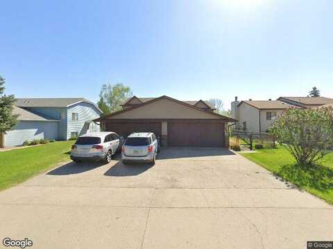 26Th Street, MOORHEAD, MN 56560
