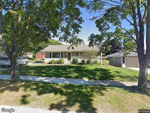 James, PORT WASHINGTON, WI 53074