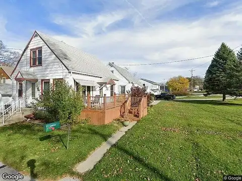 Prospect, PEWAUKEE, WI 53072
