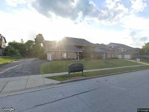 Hillwood Blvd, Pewaukee, WI 53072