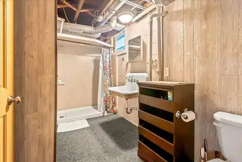 Grove, CEDAR FALLS, IA 50613