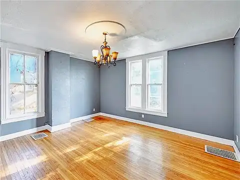 5Th, LEAVENWORTH, KS 66048