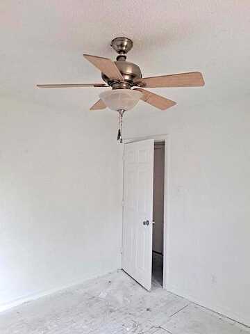 Crystal, BALCH SPRINGS, TX 75180