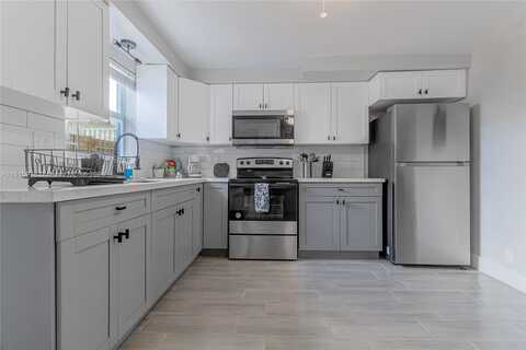 12Th, FORT LAUDERDALE, FL 33315