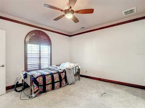 5Th, UMATILLA, FL 32784