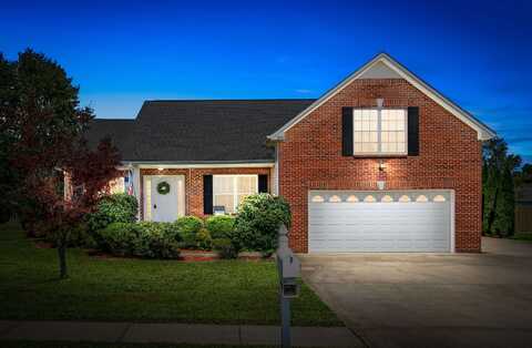 Stella, CLARKSVILLE, TN 37040