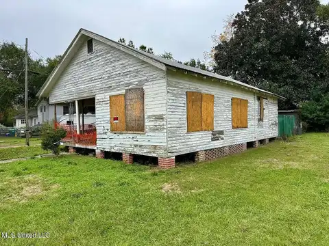 15Th, GULFPORT, MS 39501