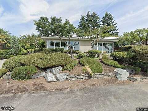 Hilltop, BELLEVUE, WA 98004