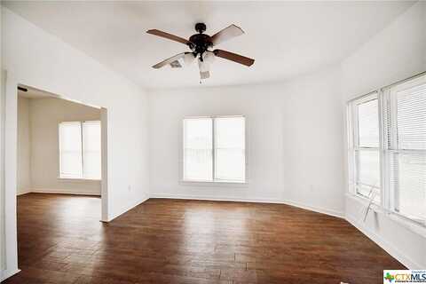 Dallas, SEADRIFT, TX 77983