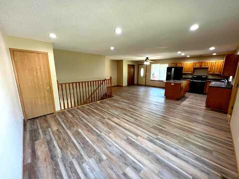Hering, APPLETON, MN 56208