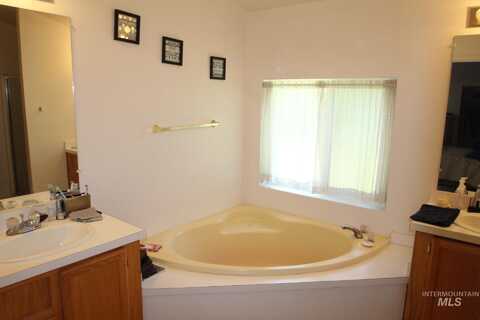 3Rd, WENDELL, ID 83355