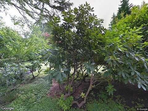 55Th, SEATTLE, WA 98105