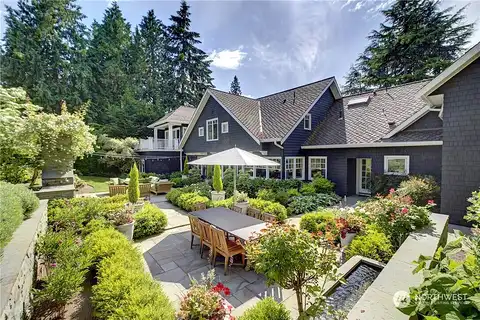 55Th, SEATTLE, WA 98105