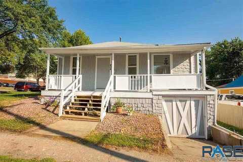 5Th, SIOUX FALLS, SD 57104