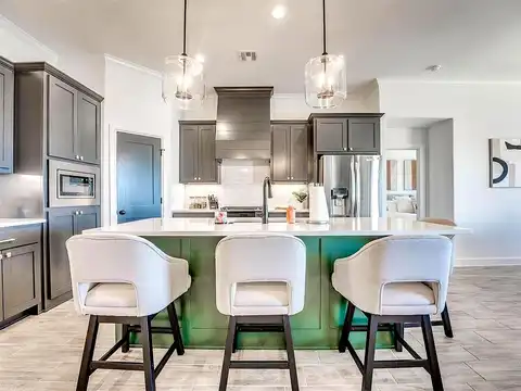 Austin, EDMOND, OK 73012