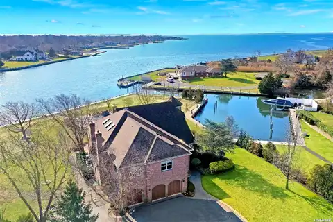 Dover, BAY SHORE, NY 11706