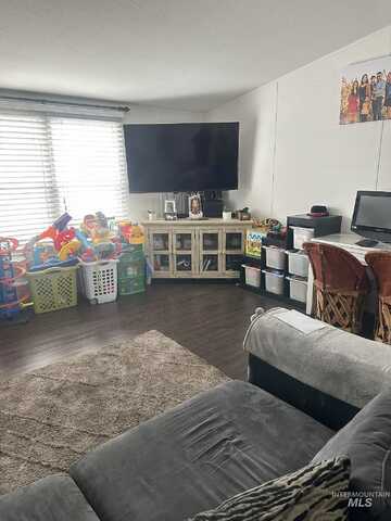 Irving, BOISE, ID 83713