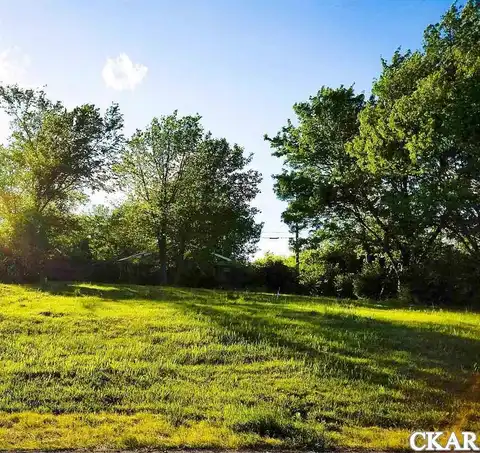 Young, NICHOLASVILLE, KY 40356