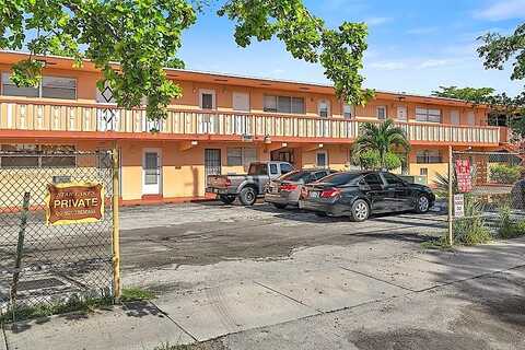Ne 3Rd Ct, Miami, FL 33179