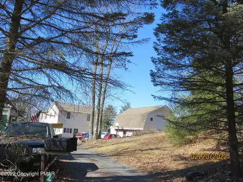 Krystal, SAYLORSBURG, PA 18353