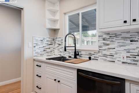 Pembroke, OAKLAND, CA 94619