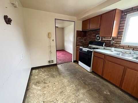Temona, PITTSBURGH, PA 15236