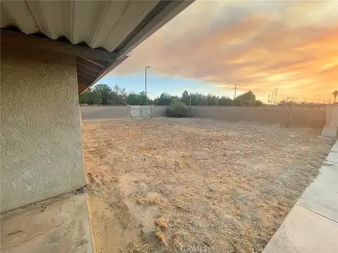 Merlyn, HEMET, CA 92544