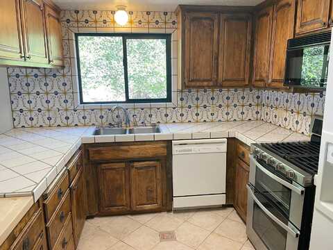 Yellow Pine, SHASTA LAKE, CA 96019