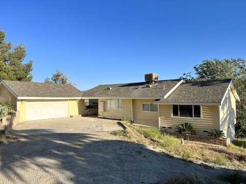 Babia, LEONA VALLEY, CA 93551